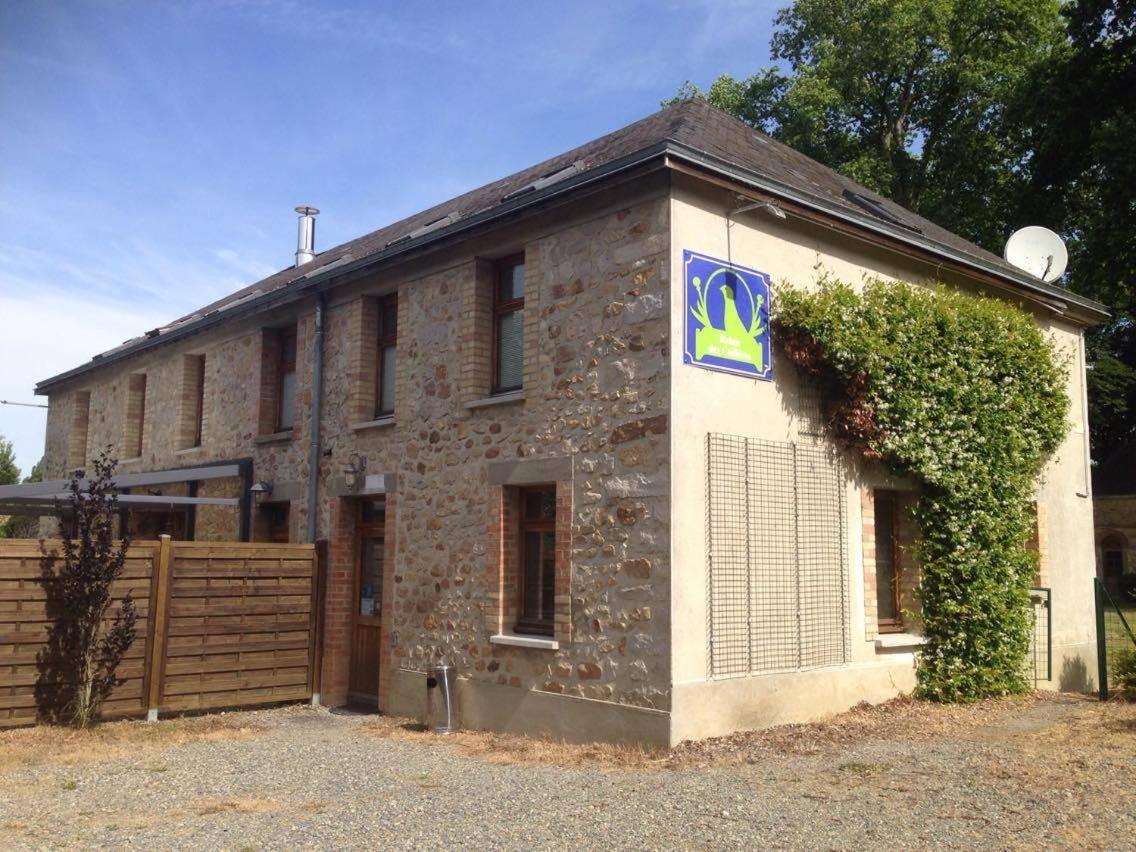 Hotel Logis Relais Des Caillères Saint Pavace Esterno foto